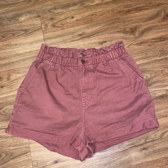 Universal Thread High Rise Shorts - Picture 1 of 3